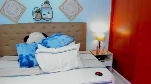 Snapshot of edelaine_rogers chatting on February 2026 06:18:02 AM ede online show from February 2026 06:18:02 AM