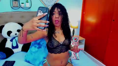 Snapshot of edelaine_rogers chatting on February 2026 10:49:02 PM ede online show from February 2026 10:49:02 PM