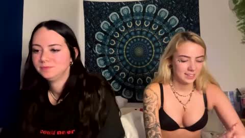 Snapshot of edenkayax chatting on October 2025 04:44:02 AM Eden Kaya online show from October 2025 04:44:02 AM