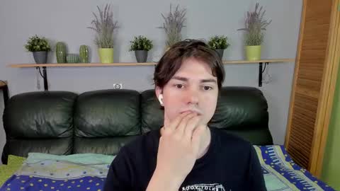 Snapshot of edgar_ray chatting on December 2025 12:37:02 AM Edgar online show from December 2025 12:37:02 AM