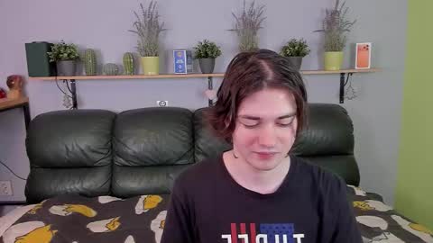 Snapshot of edgar_ray chatting on March 2026 05:01:02 AM Edgar online show from March 2026 05:01:02 AM