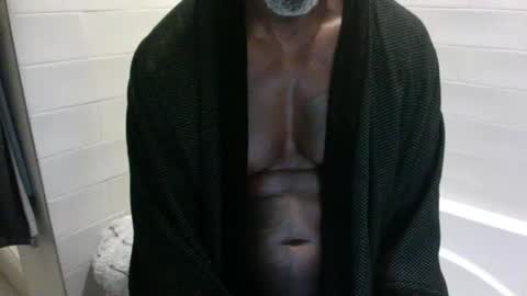 Dad online show from May 2026 04:18:02 AM