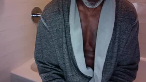 Dad online show from May 2026 11:48:02 AM