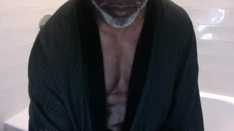 Dad online show from May 2026 11:47:01 AM