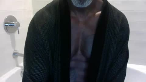 Dad online show from May 2026 11:51:02 AM