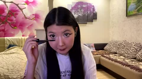 Eri online show from April 2026 10:14:02 PM