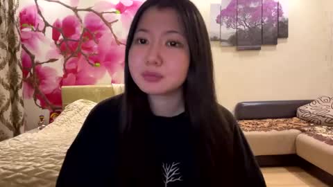 Eri online show from May 2026 06:04:02 PM