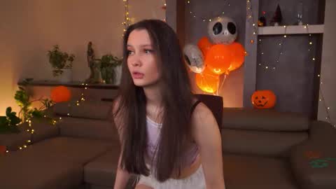 Im Sally  Im new here   lets meet online show from November 2025 03:19:01 AM