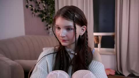 Lisa  online show from March 2026 11:19:02 PM