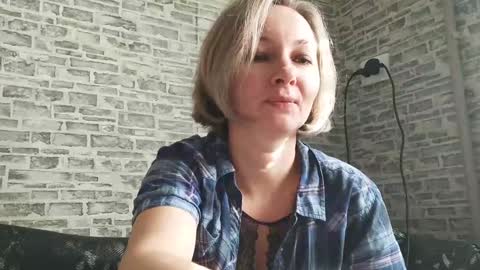 Snapshot of edithmanning chatting on December 2024 07:29:02 AM edithmanning online show from December 2024 07:29:02 AM