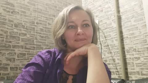 Snapshot of edithmanning chatting on December 2024 01:32:02 PM edithmanning online show from December 2024 01:32:02 PM