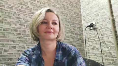 Snapshot of edithmanning chatting on December 2024 07:13:02 AM edithmanning online show from December 2024 07:13:02 AM