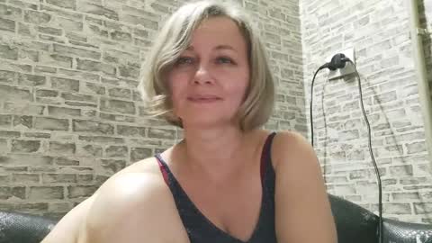 Snapshot of edithmanning chatting on December 2024 05:13:01 PM edithmanning online show from December 2024 05:13:01 PM