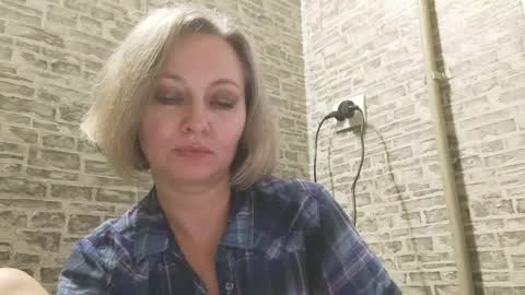 Snapshot of edithmanning chatting on January 2025 01:42:02 PM edithmanning online show from January 2025 01:42:02 PM