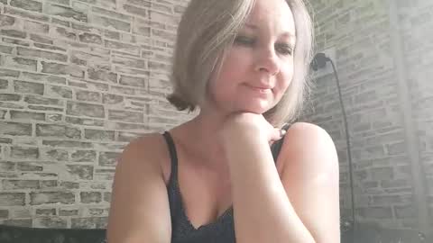Snapshot of edithmanning chatting on February 2025 06:49:02 AM edithmanning online show from February 2025 06:49:02 AM