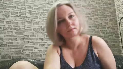 Snapshot of edithmanning chatting on March 2025 12:16:01 PM edithmanning online show from March 2025 12:16:01 PM