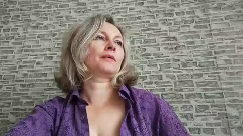 Snapshot of edithmanning chatting on September 2025 06:29:01 AM edithmanning online show from September 2025 06:29:01 AM