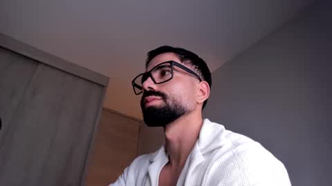 edrick online show from February 2025 11:21:02 PM