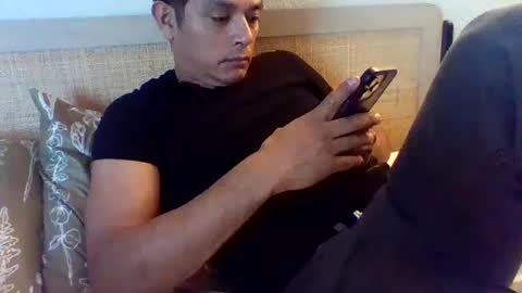 eduardo0084 online show from February 2025 07:11:01 PM