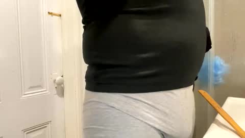 Snapshot of edvmendez1766 chatting on October 2025 03:31:02 AM edvmendez1766 online show from October 2025 03:31:02 AM