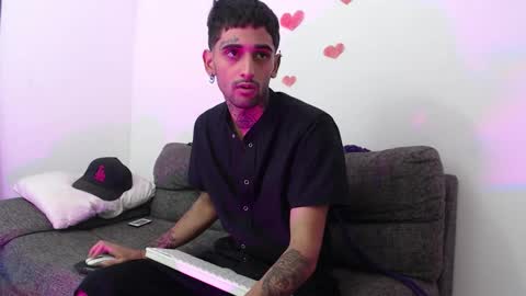 Snapshot of edward_johnsonn chatting on September 2025 12:07:01 PM edward_johnsonn online show from September 2025 12:07:01 PM