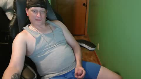 Snapshot of edwardaims_2please chatting on May 2026 04:07:02 AM edwardaims_2please online show from May 2026 04:07:02 AM