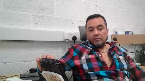 Snapshot of edwill13 chatting on February 2026 09:07:02 AM EdM online show from February 2026 09:07:02 AM