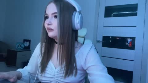 Lili online show from May 2026 11:15:01 AM