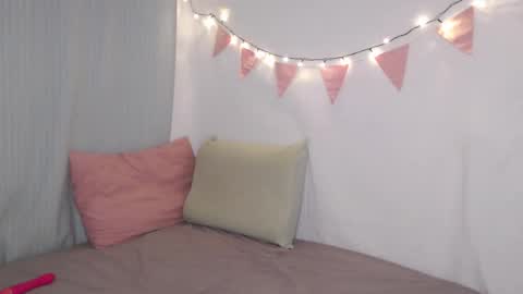 Snapshot of effa__laska chatting on December 2025 06:59:02 PM effa__laska online show from December 2025 06:59:02 PM