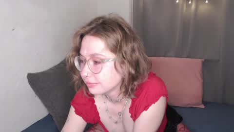 Snapshot of effa__laska chatting on May 2026 08:03:02 PM effa__laska online show from May 2026 08:03:02 PM