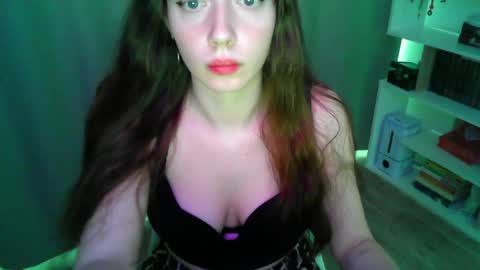 effie_balconii online show from April 2026 10:53:01 AM