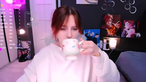 Snapshot of effie_lee chatting on May 2026 10:01:01 AM Effie online show from May 2026 10:01:01 AM