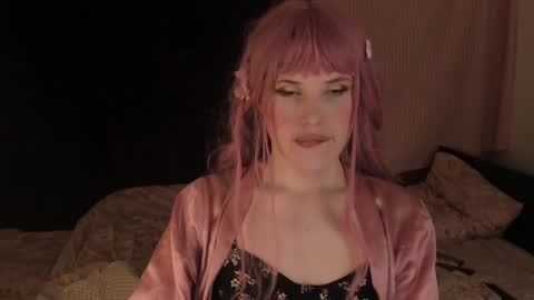 Snapshot of effiemur chatting on December 2024 03:58:01 PM Effie Mur online show from December 2024 03:58:01 PM