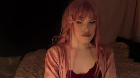 Snapshot of effiemur chatting on January 2025 03:17:02 PM Effie Mur online show from January 2025 03:17:02 PM