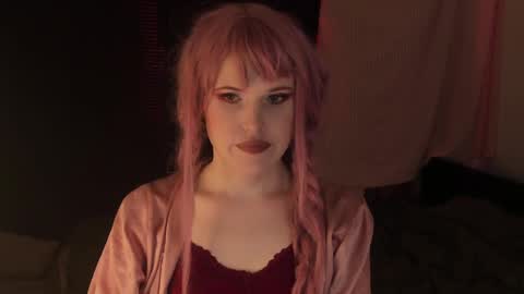 Snapshot of effiemur chatting on January 2025 07:15:01 AM Effie Mur online show from January 2025 07:15:01 AM