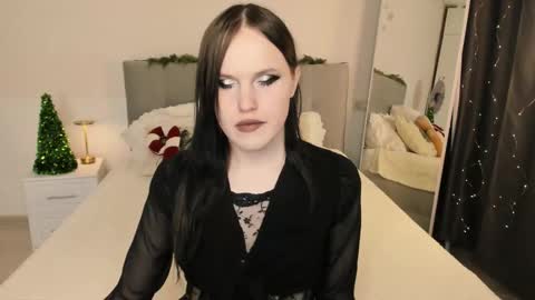 Snapshot of effiemur chatting on January 2026 09:27:01 PM Effie Mur online show from January 2026 09:27:01 PM