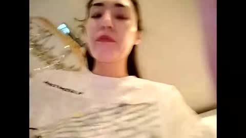 Snapshot of effy007 chatting on September 2025 01:27:01 PM Effy online show from September 2025 01:27:01 PM