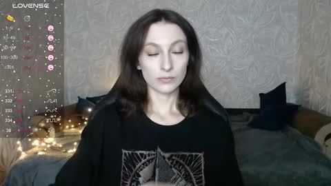 Anna online show from November 2025 11:15:01 PM