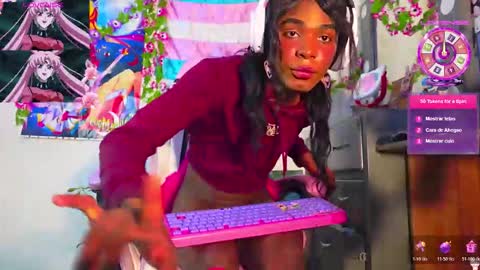 effy_marinn online show from November 2025 12:18:01 PM