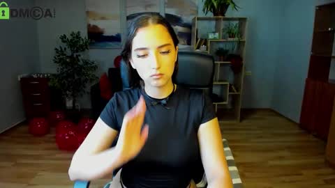 Effy Royse online show from February 2026 07:51:01 AM