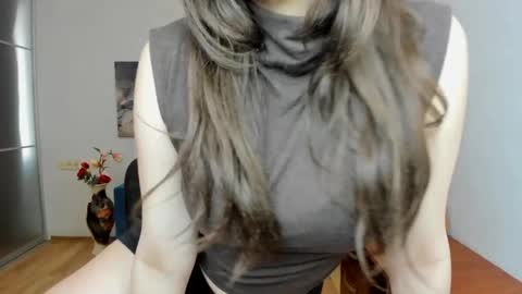 Effy Royse online show from May 2026 05:38:02 AM