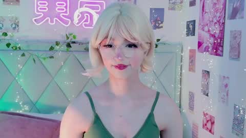 Snapshot of effyevans2 chatting on February 2025 07:26:01 AM - new video where i CUM in BIO online show from February 2025 07:26:01 AM