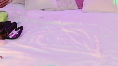 Snapshot of effyevans2 chatting on September 2025 04:56:01 AM - new video where i CUM in BIO online show from September 2025 04:56:01 AM