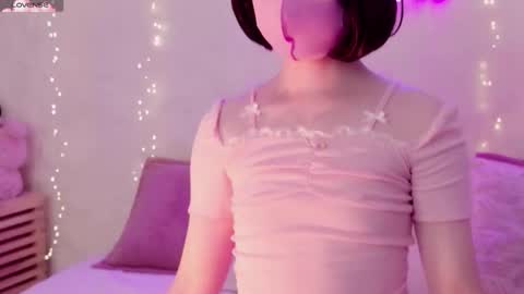 Snapshot of effyevans2 chatting on October 2025 04:24:02 AM - new video where i CUM in BIO online show from October 2025 04:24:02 AM