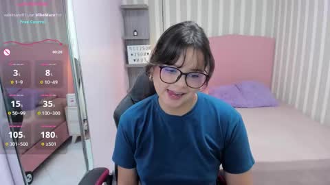 Snapshot of effystonnem chatting on March 2026 07:20:02 PM E F F Y online show from March 2026 07:20:02 PM