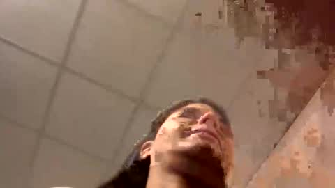 eggnog_and_booty online show from November 2025 01:05:01 AM