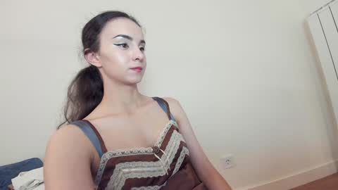 Snapshot of ehotlovea chatting on September 2025 08:09:02 PM Erik and Alice online show from September 2025 08:09:02 PM