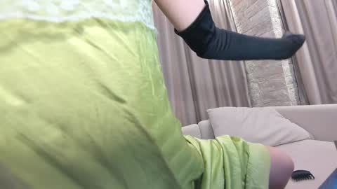 Snapshot of ehotlovea chatting on October 2025 12:11:01 AM Erik and Alice online show from October 2025 12:11:01 AM