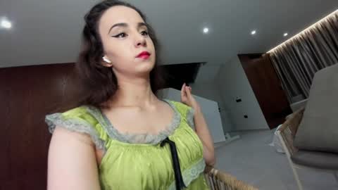 Snapshot of ehotlovea chatting on April 2026 03:11:01 AM Erik and Alice online show from April 2026 03:11:01 AM