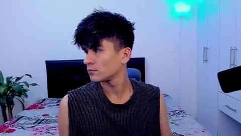 eiden_allenx1 online show from February 2025 01:03:02 AM